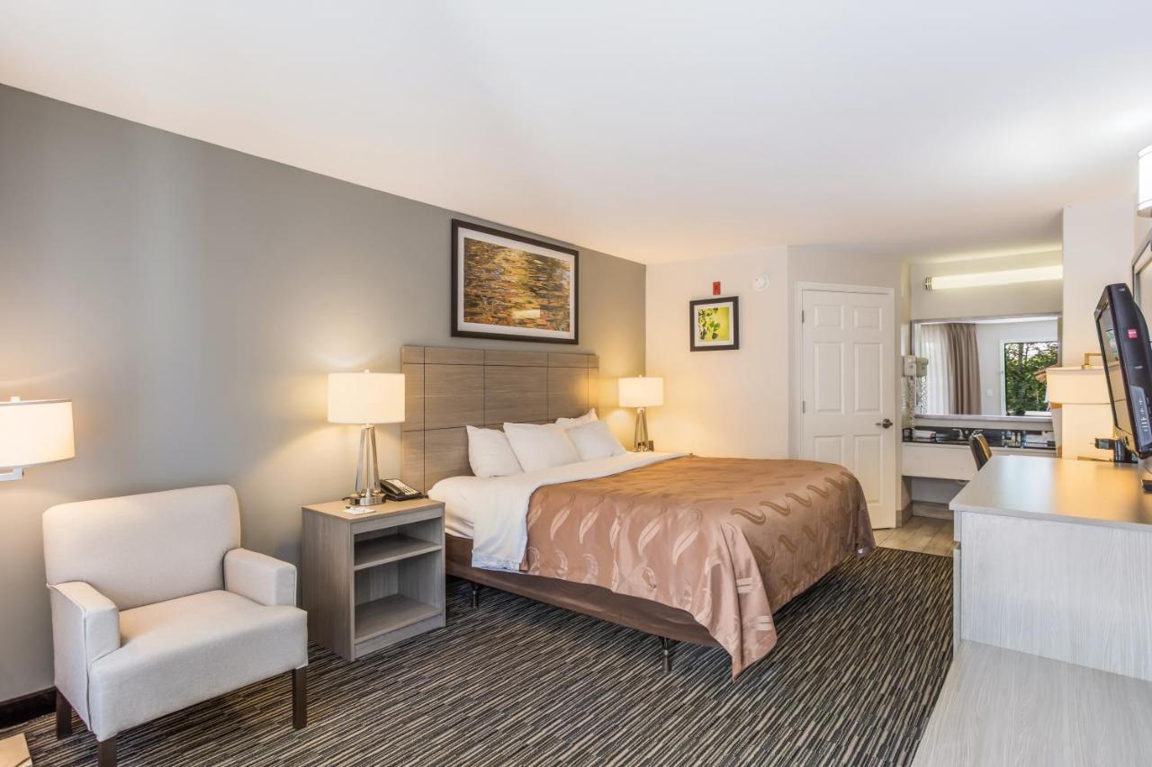 | Quality Inn Gallatin-Nashville Metro