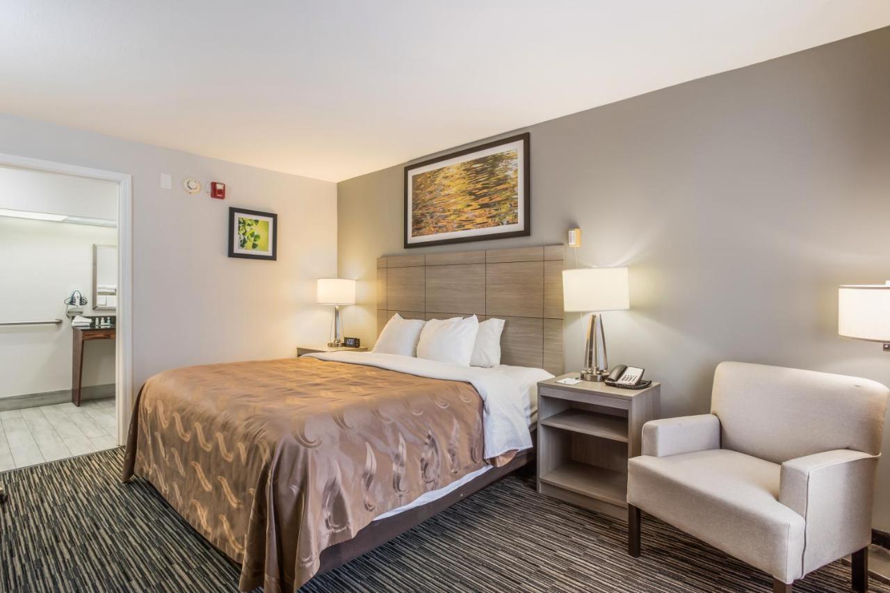| Quality Inn Gallatin-Nashville Metro