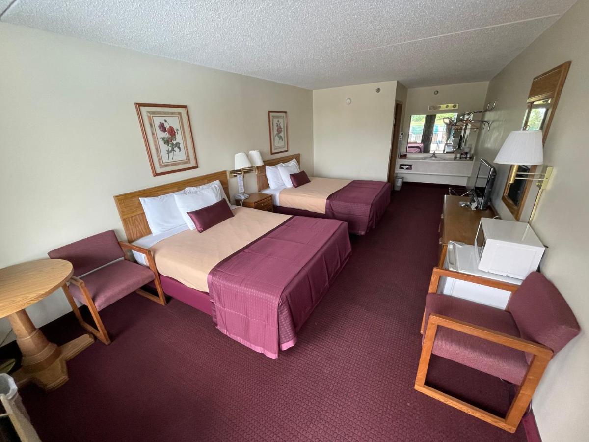 | Ozark Valley Inn