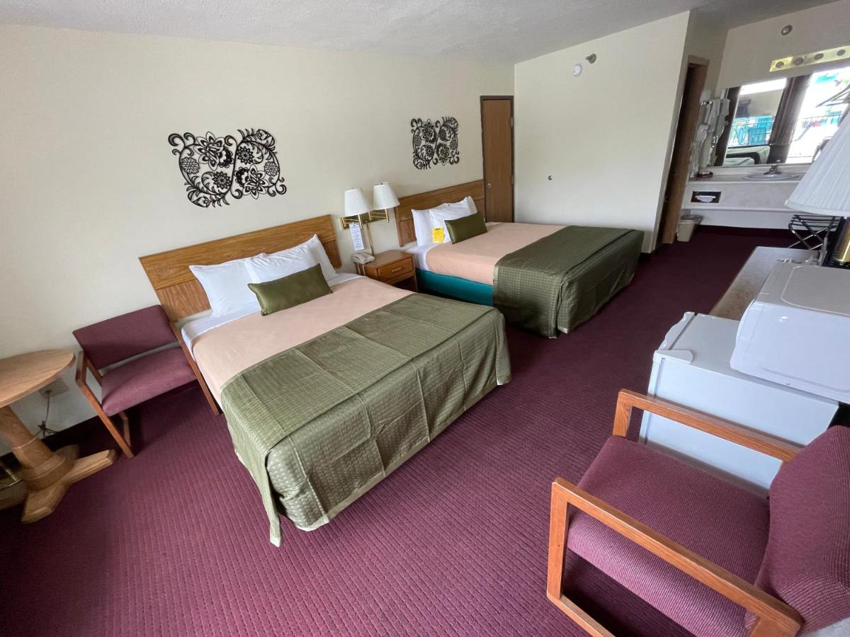 | Ozark Valley Inn