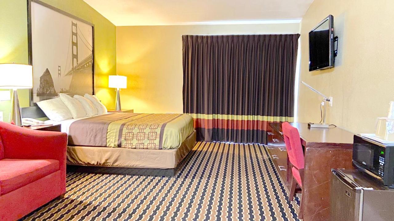  | Super 8 by Wyndham Rocky Mount I-95 EXIT 145