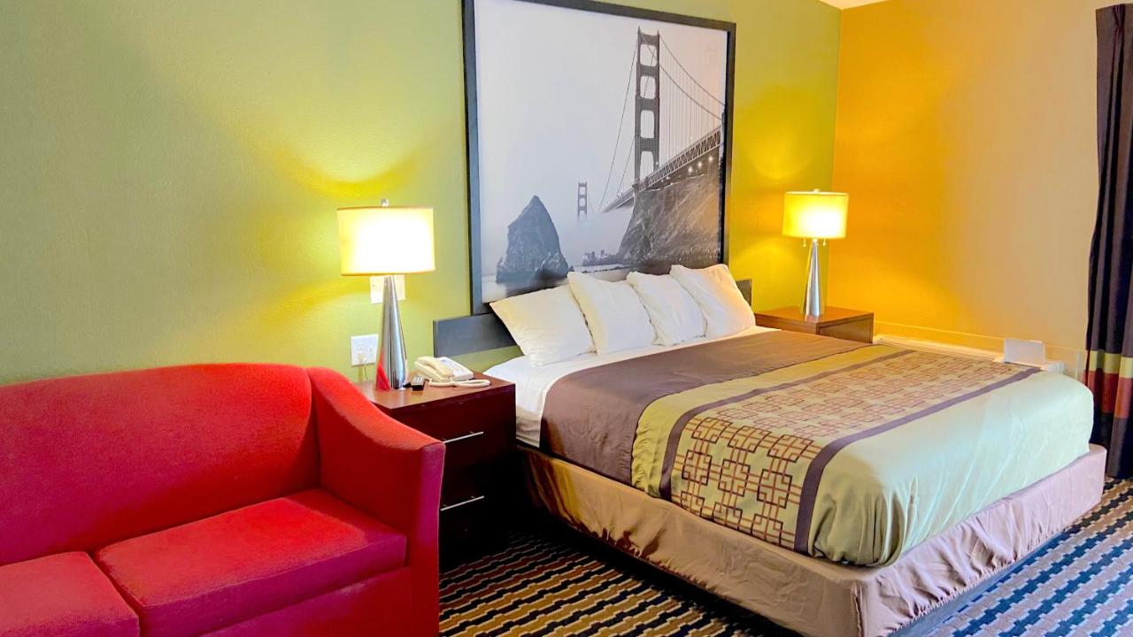  | Super 8 by Wyndham Rocky Mount I-95 EXIT 145