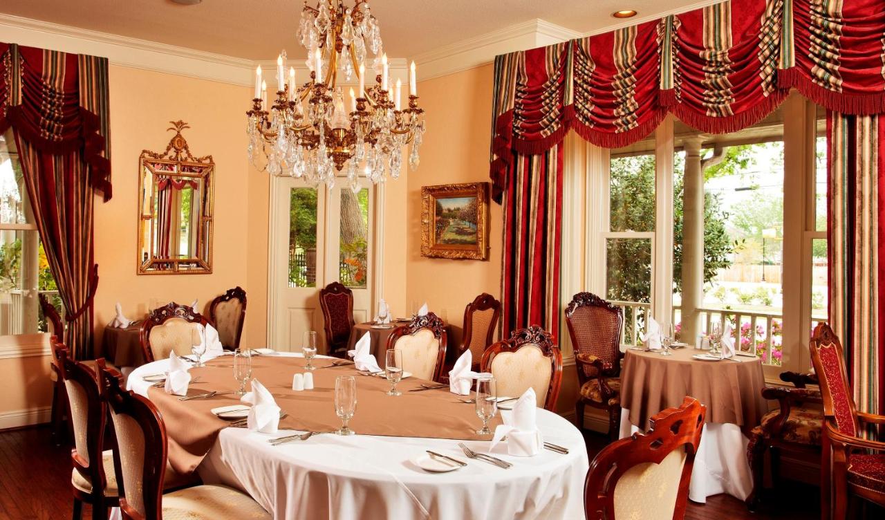| The Sanford House Inn & Spa