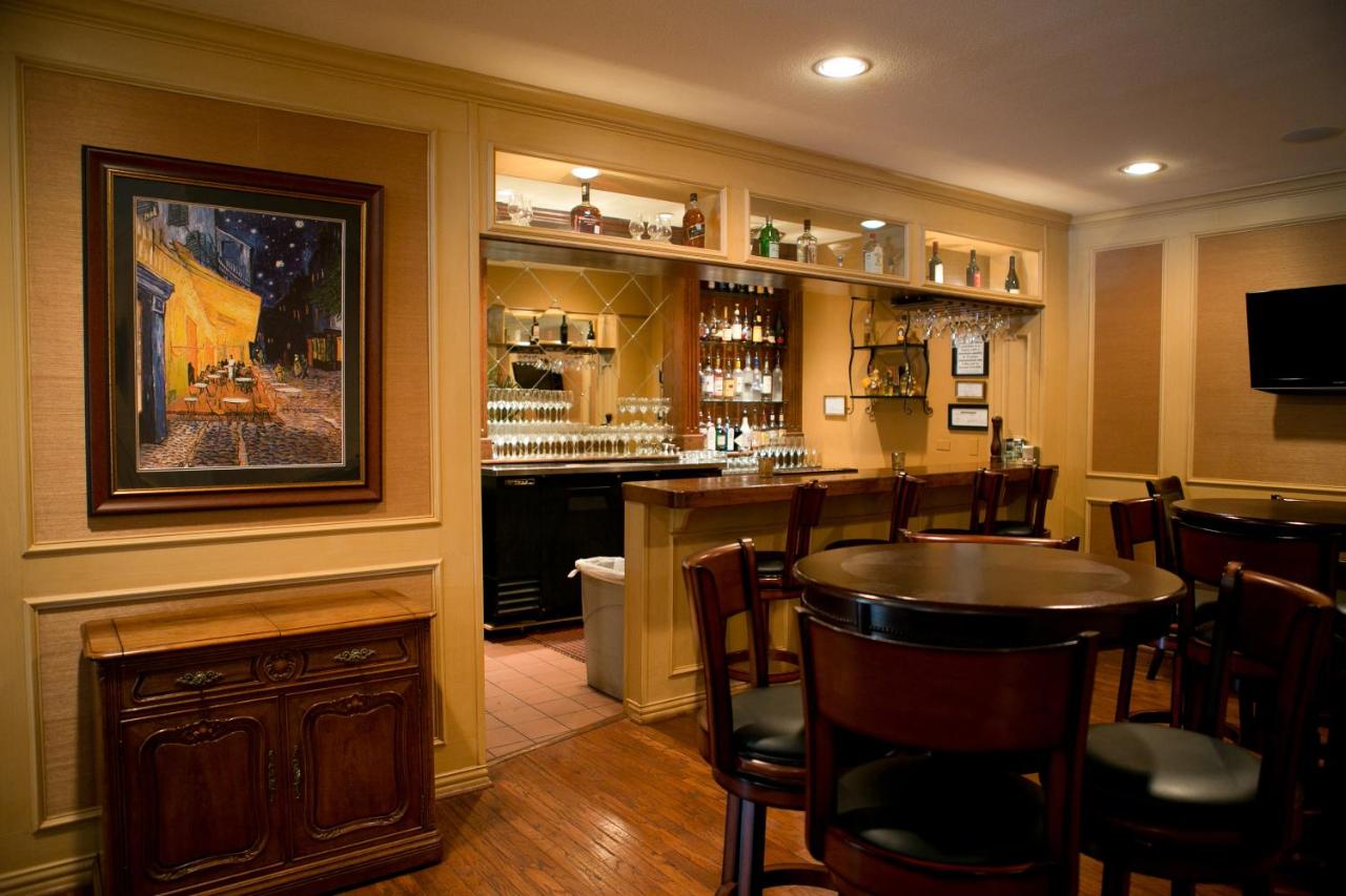 | The Sanford House Inn & Spa