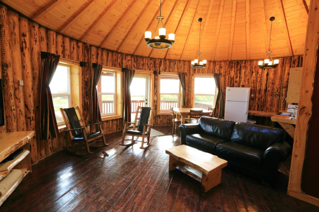 Cottage with Sea View at Kenai Peninsula Suites