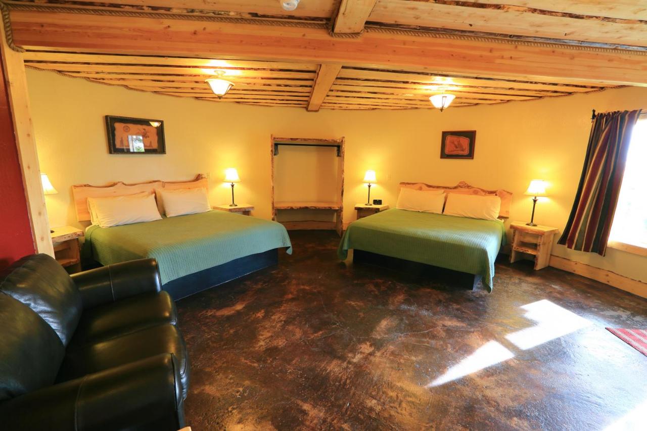 Cottage with Sea View at Kenai Peninsula Suites