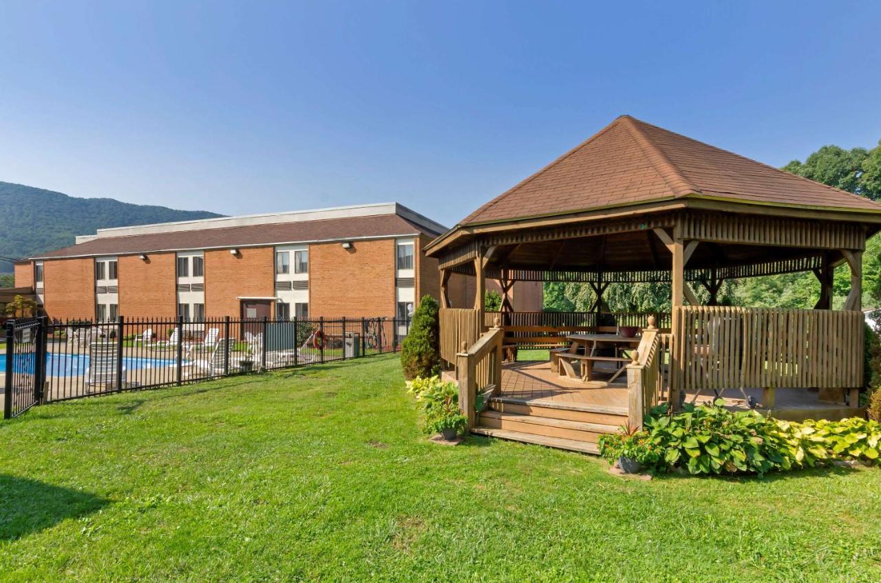  | Comfort Inn Bluefield