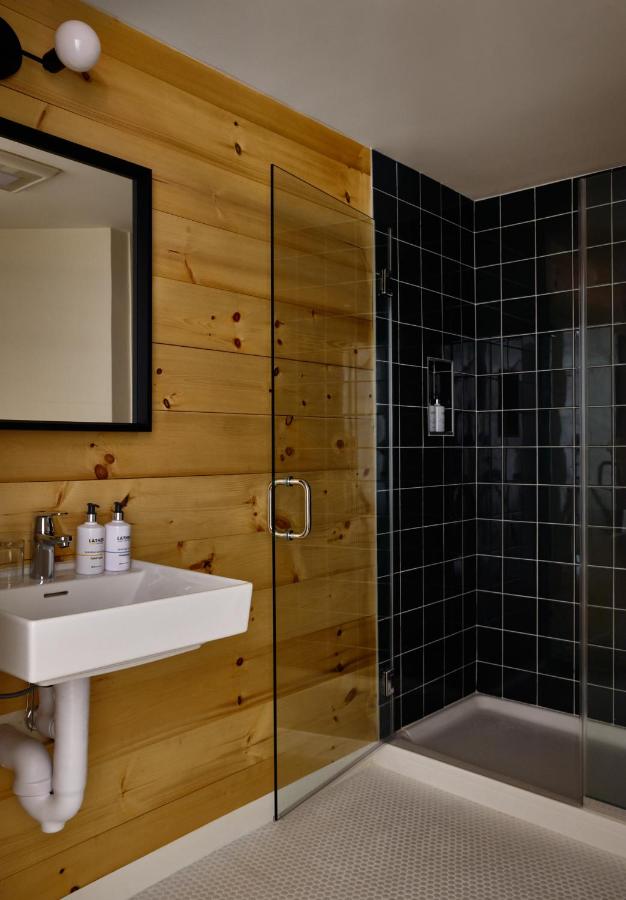 | Tälta Lodge, a Bluebird by Lark