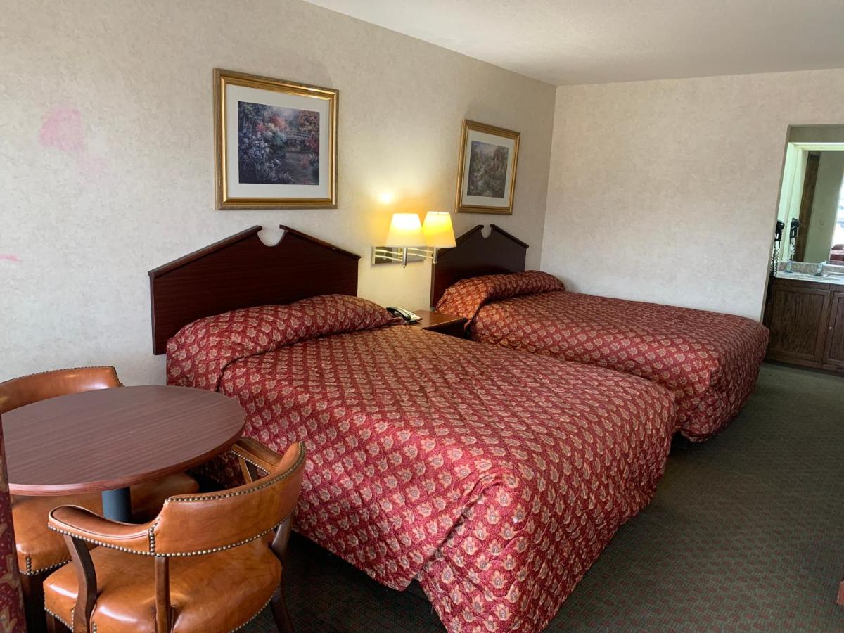 | Coachman's Inn Motel
