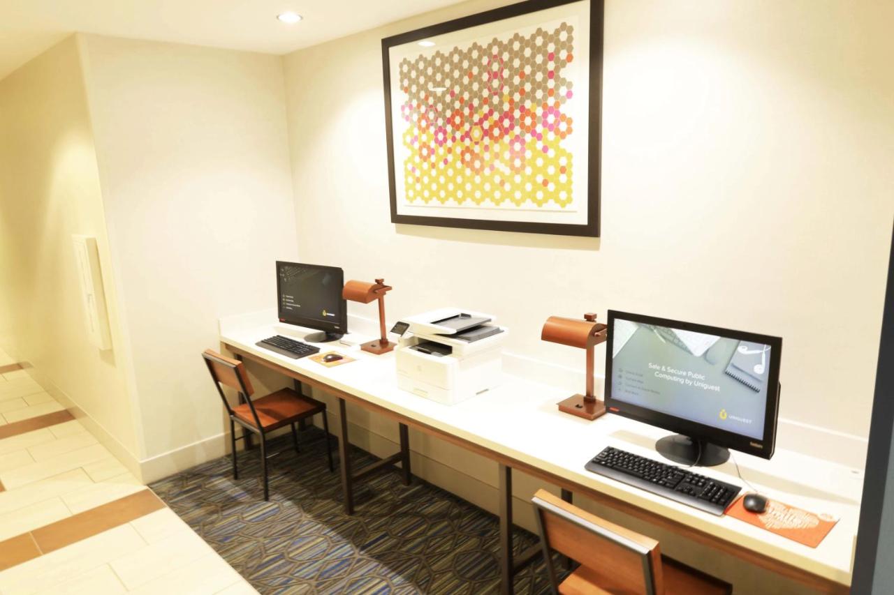  | Holiday Inn Express & Suites Napa American Canyon, an IHG Hotel
