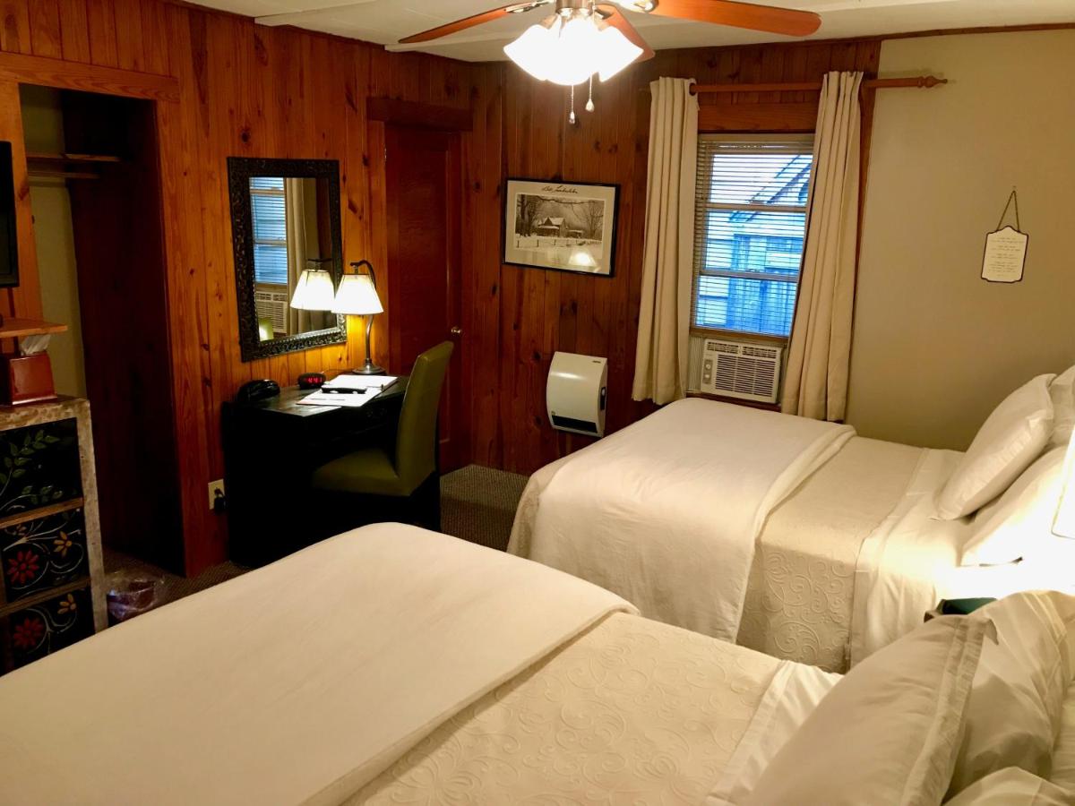 | Mountainaire Inn and Log Cabins