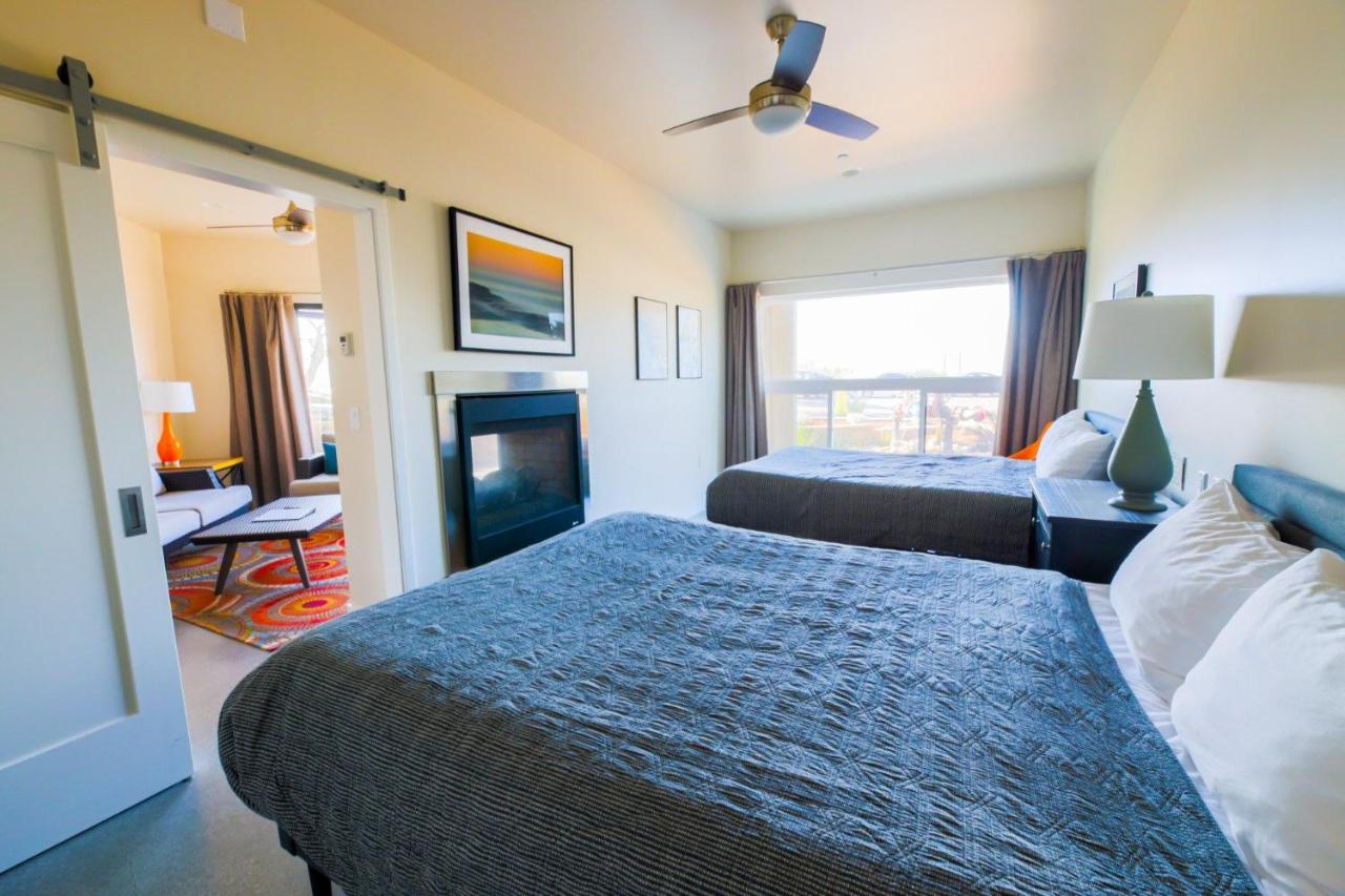 | Baywood Inn Bed & Breakfast