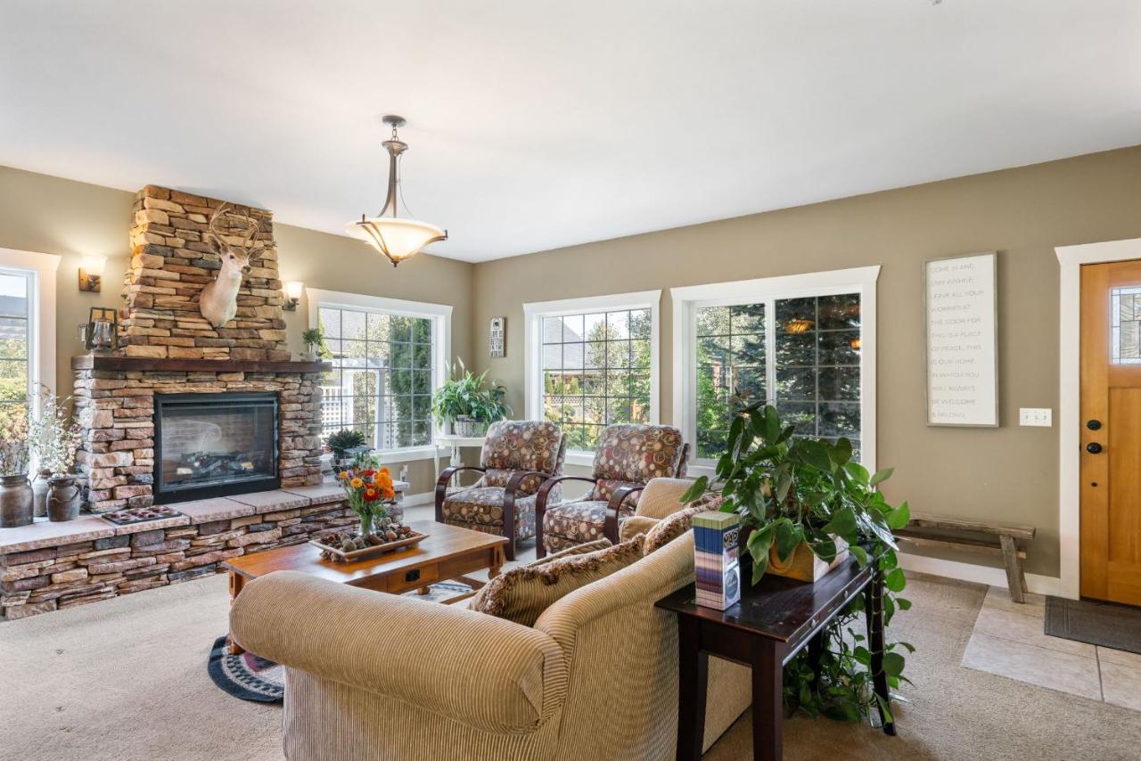 | Granite Hills Inn
