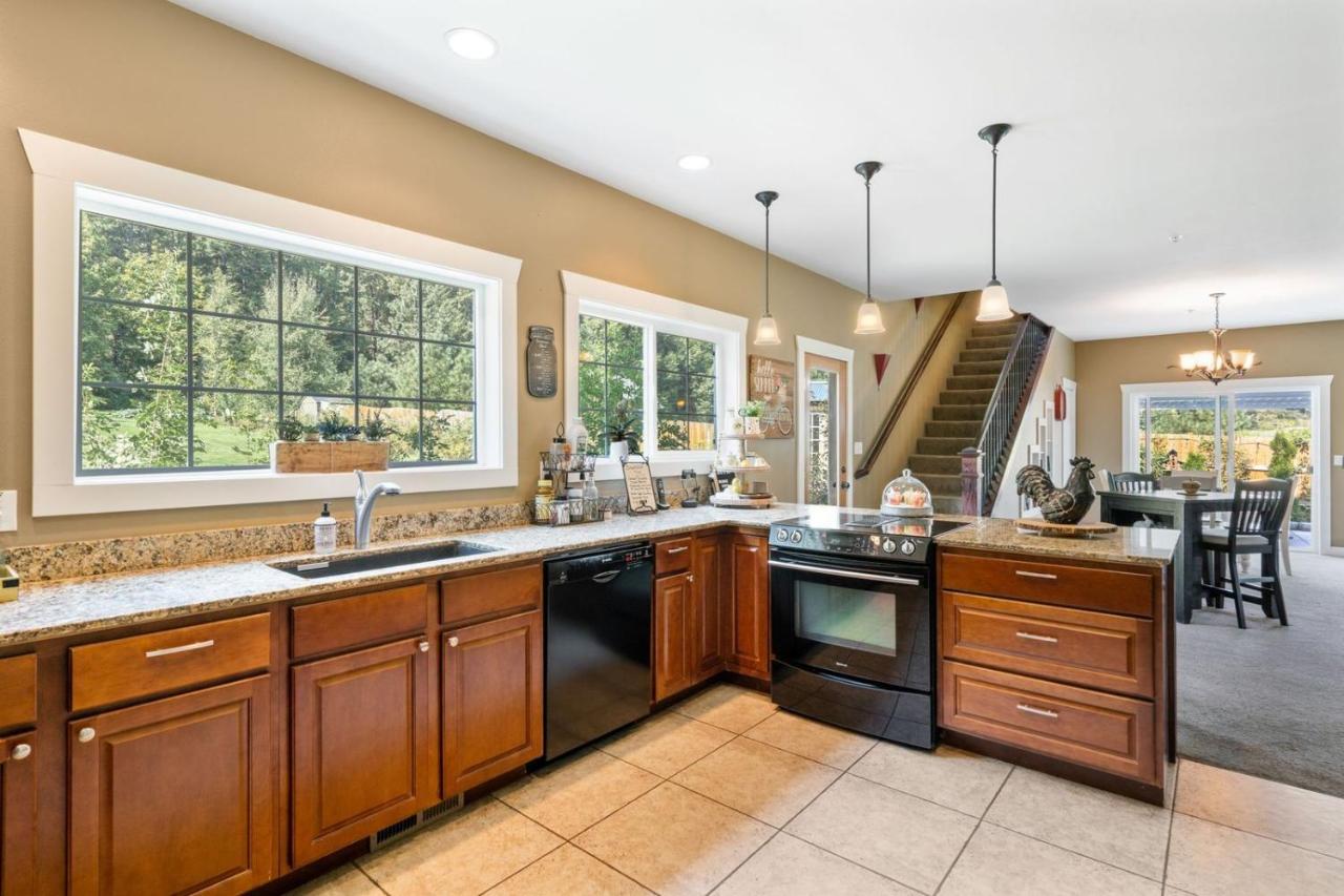 | Granite Hills Inn