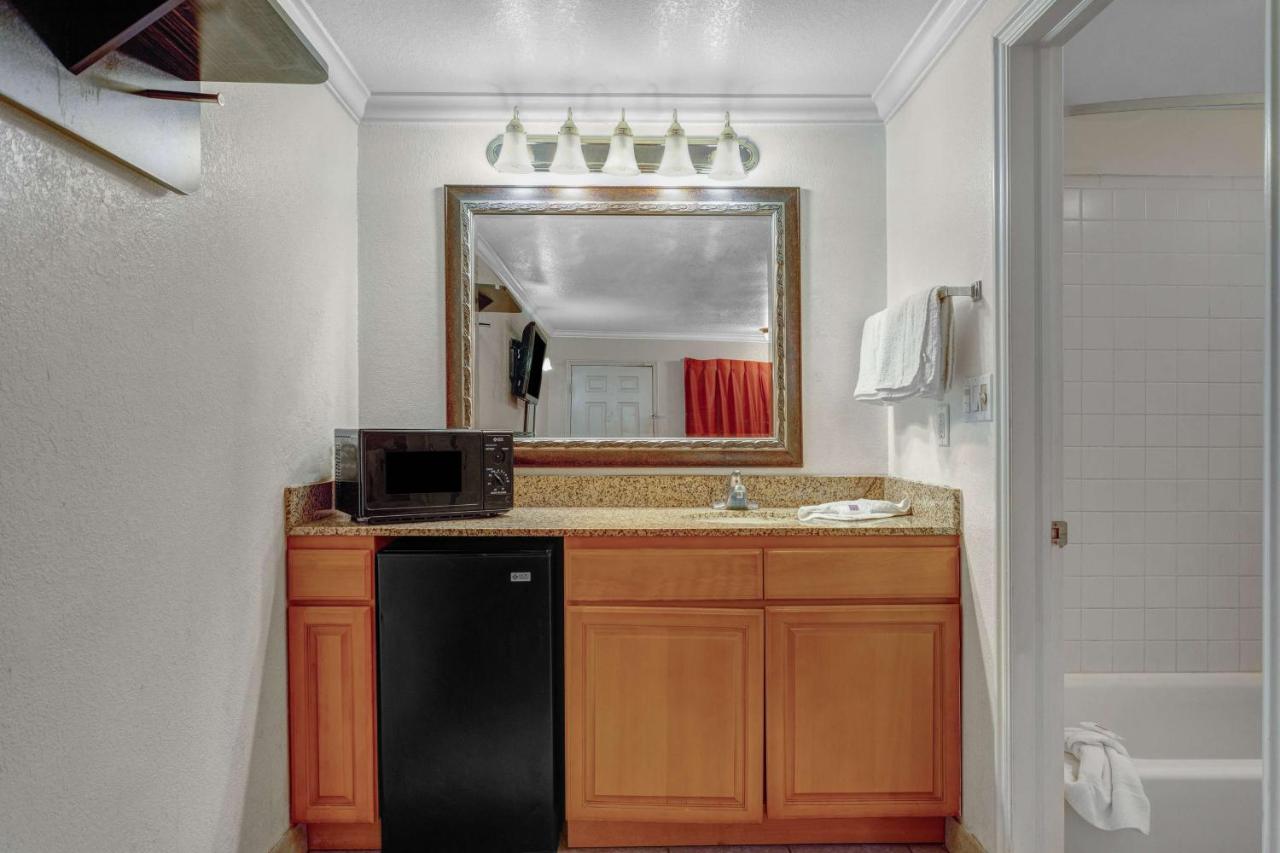 | Motel 6-Salt Lake City, UT - Central