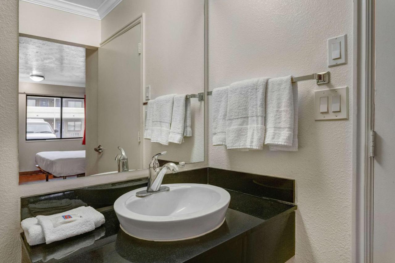 | Motel 6-Salt Lake City, UT - Central