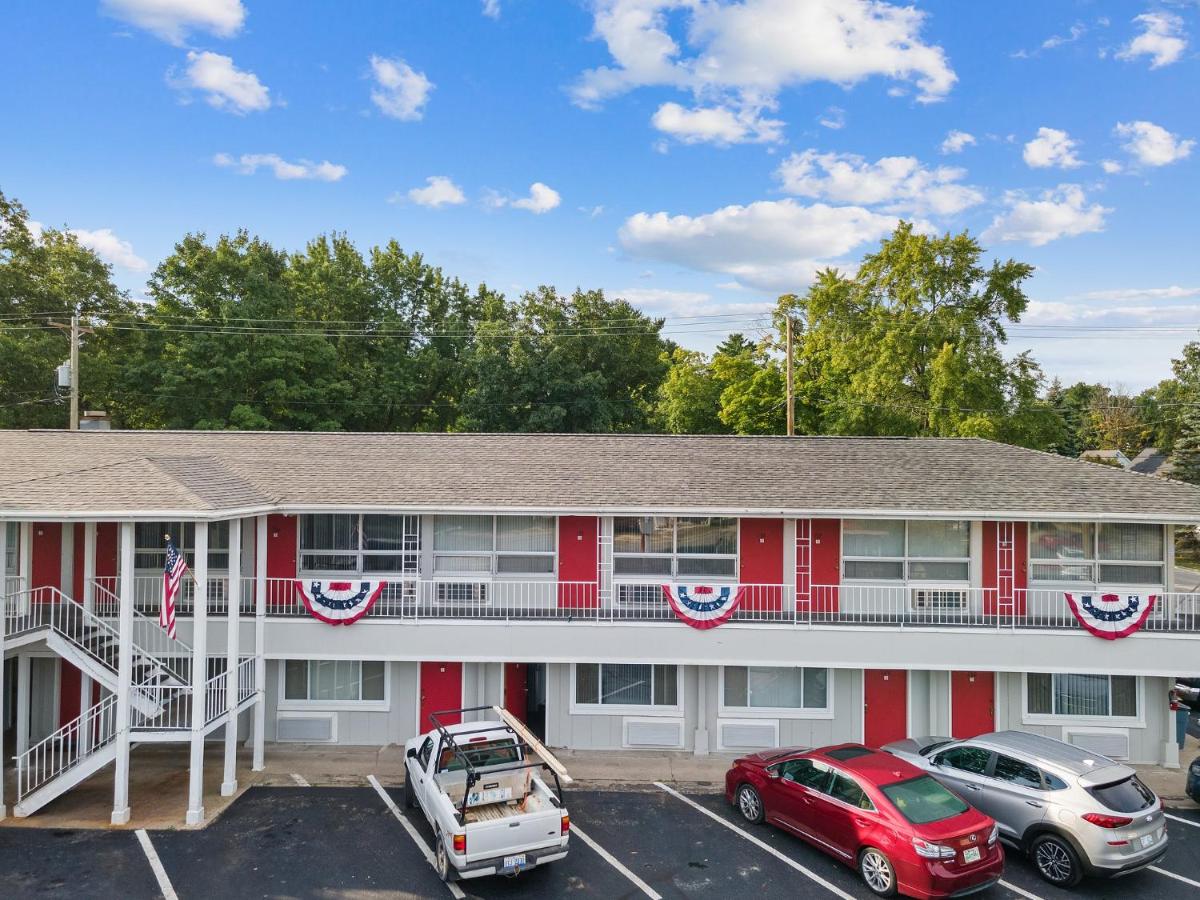  | Grand Traverse Motel