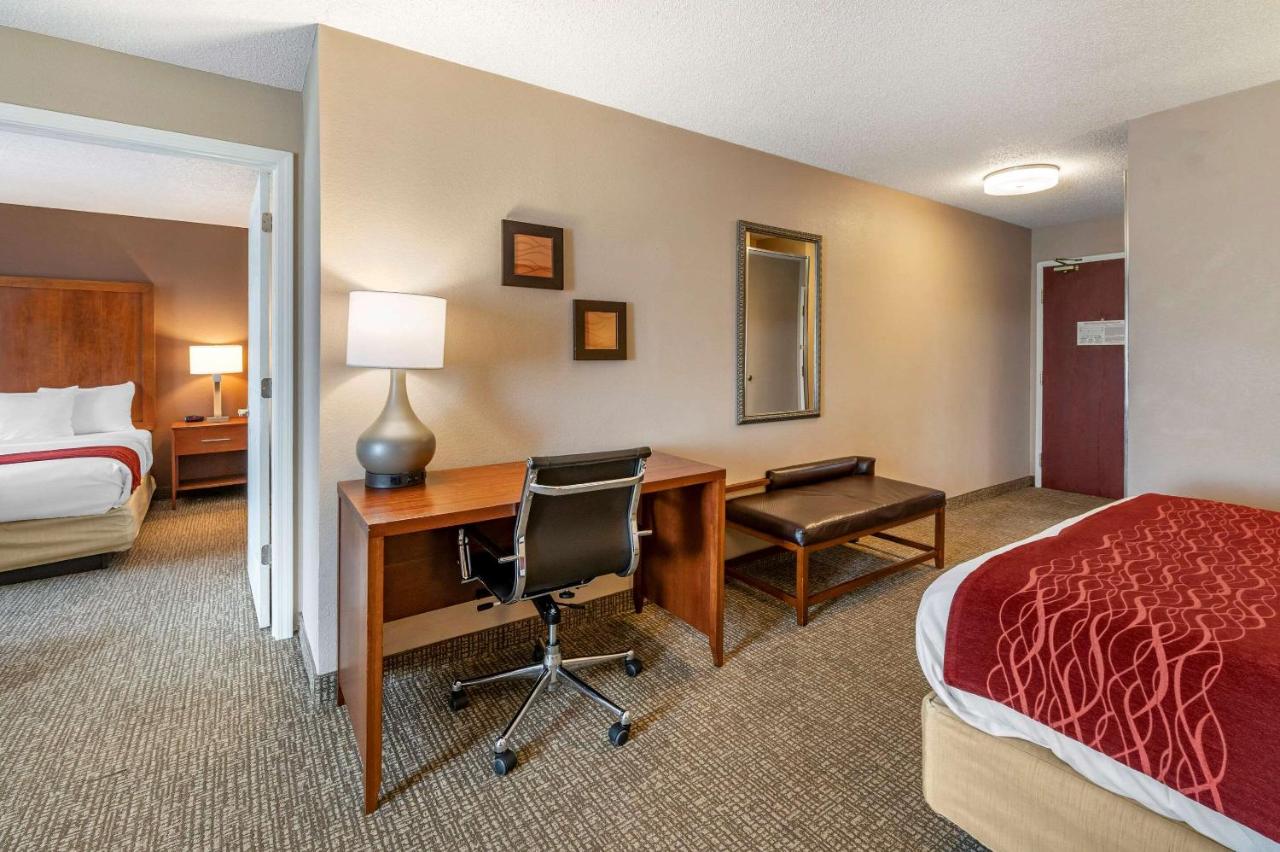 | Comfort Inn Lawrenceburg