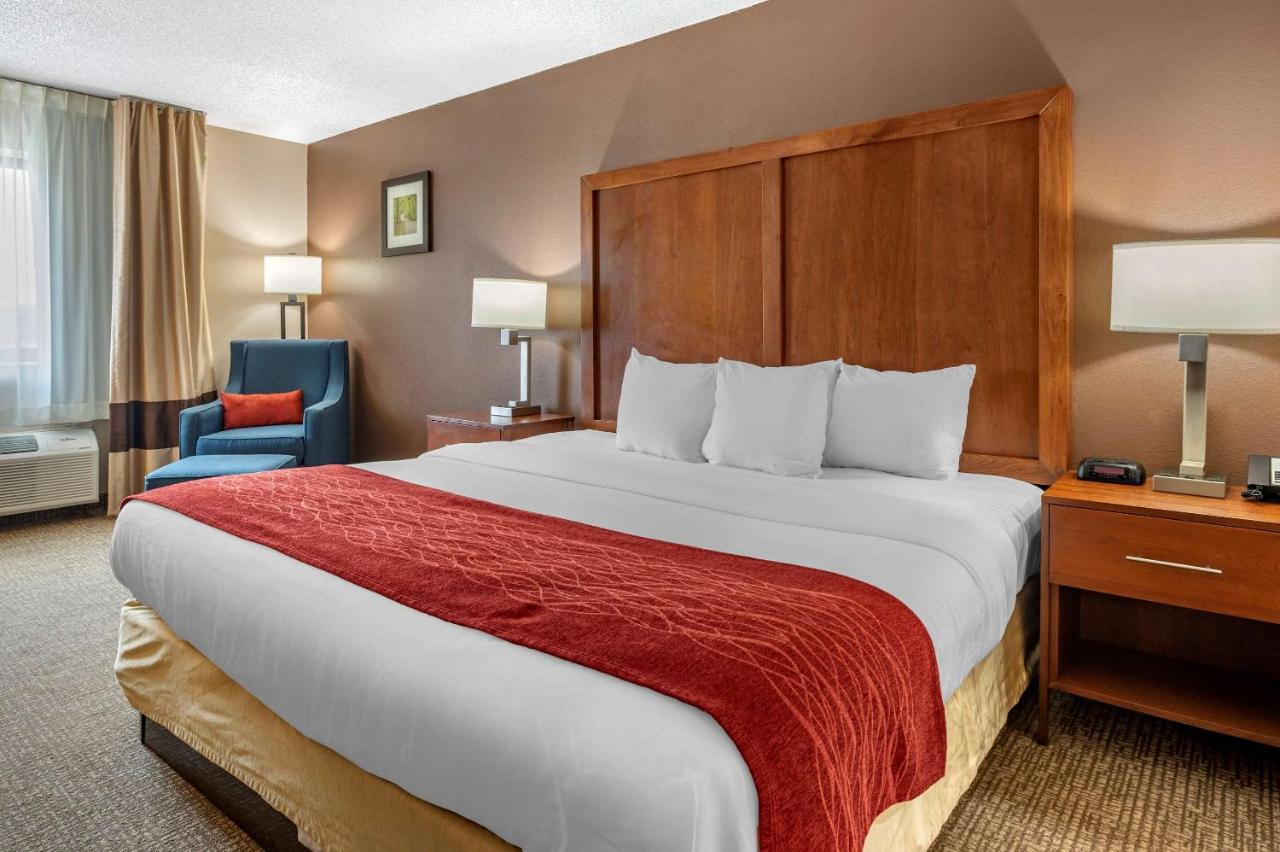 | Comfort Inn Lawrenceburg