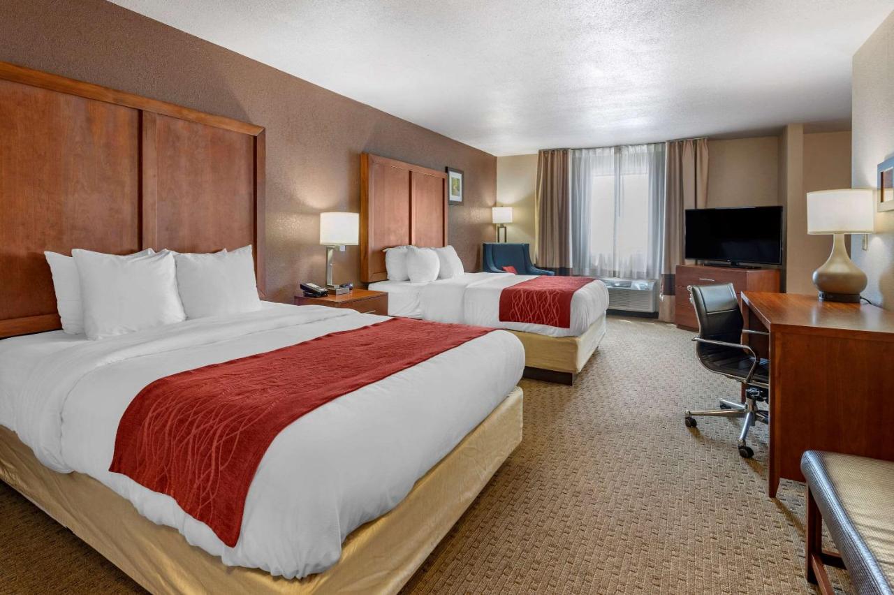 | Comfort Inn Lawrenceburg