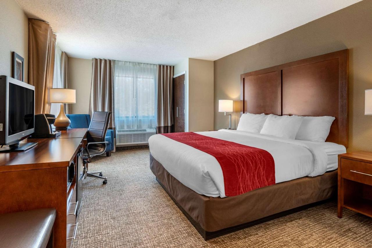 | Comfort Inn La Porte