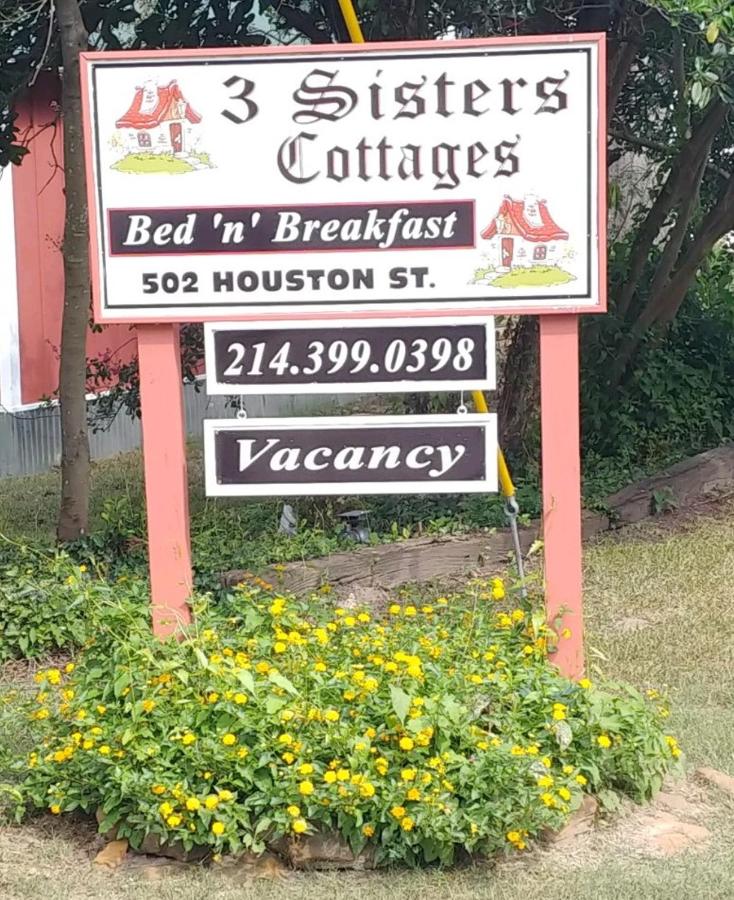  | 3 Sisters Cottages