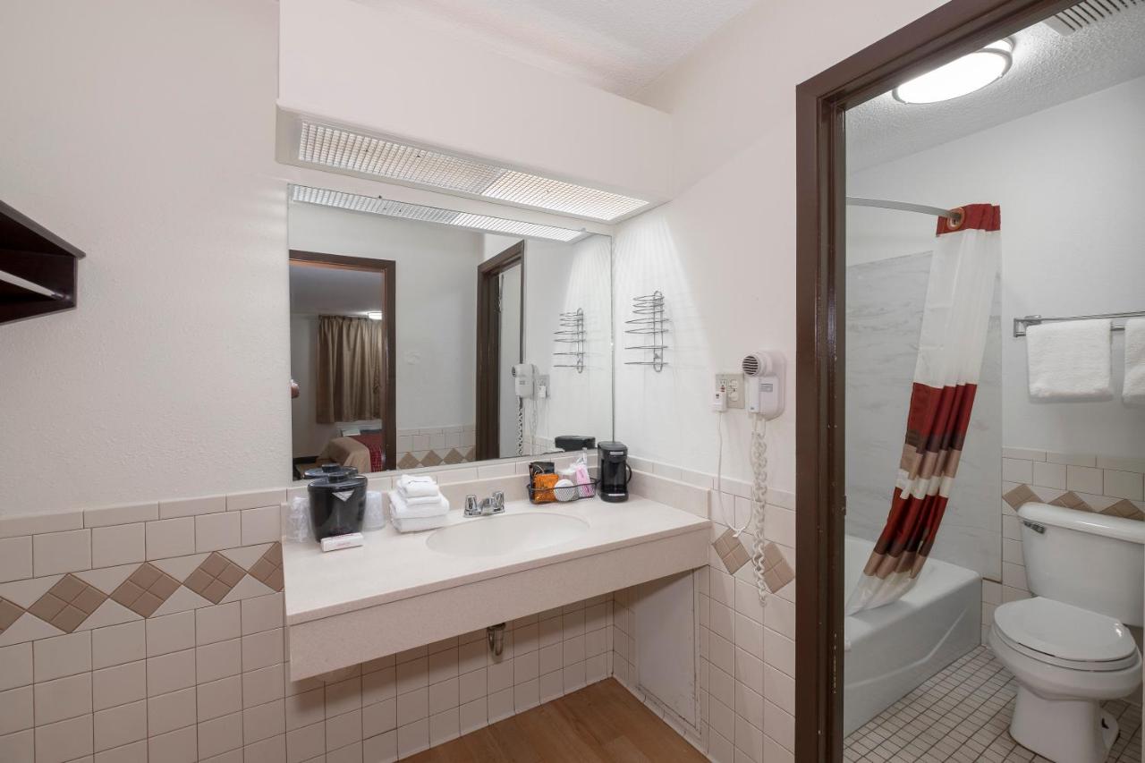 Deluxe Room with Two Queen Beds Non-Smoking at Red Roof Inn Morgan City
