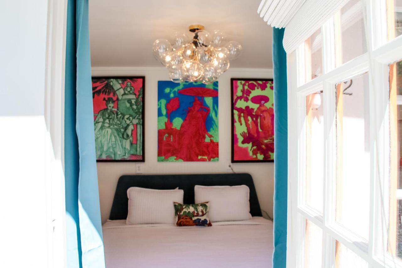  | Marreros Guest Mansion - Adult Only