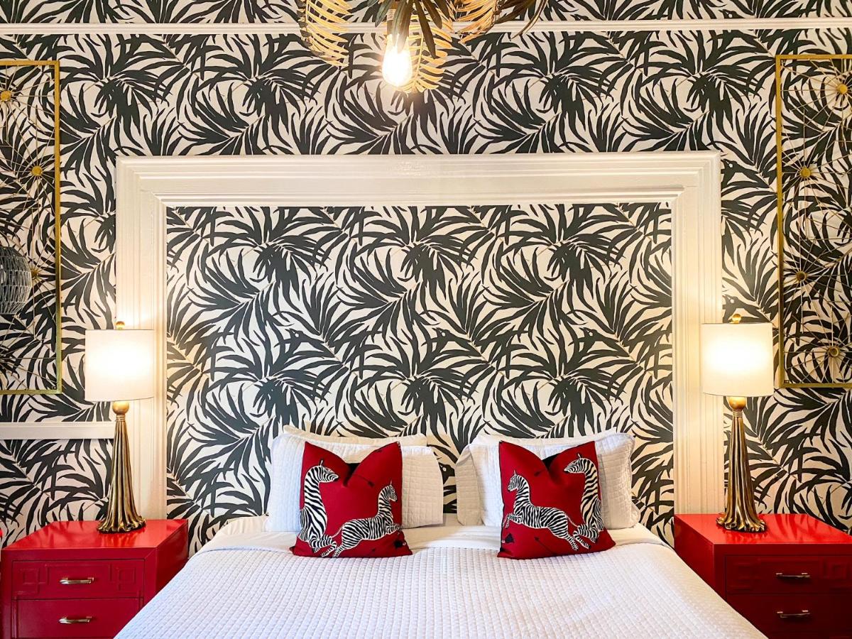  | Marreros Guest Mansion - Adult Only