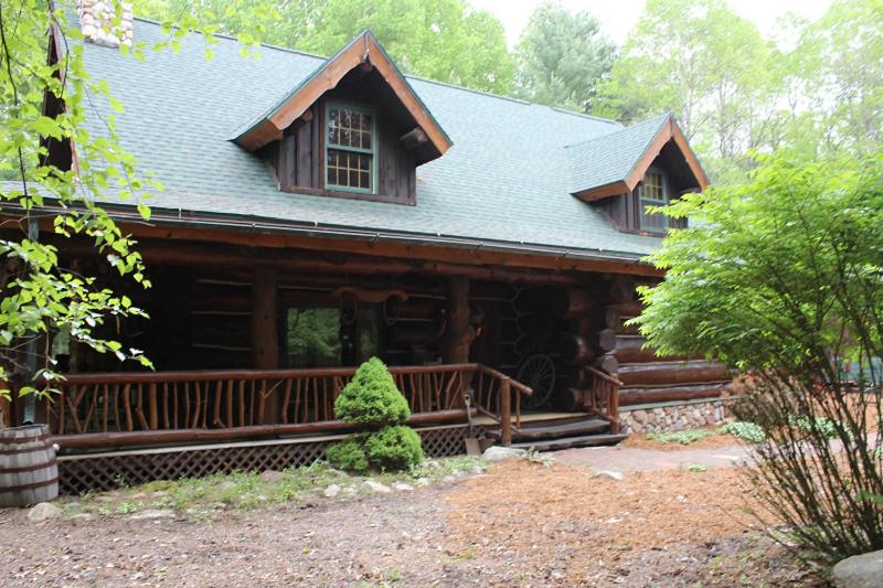  | Dream Catcher Log Cabin