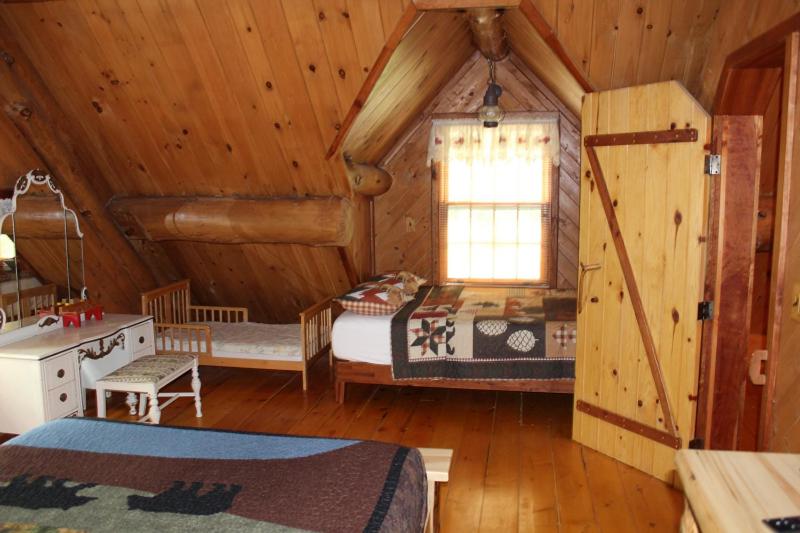  | Dream Catcher Log Cabin