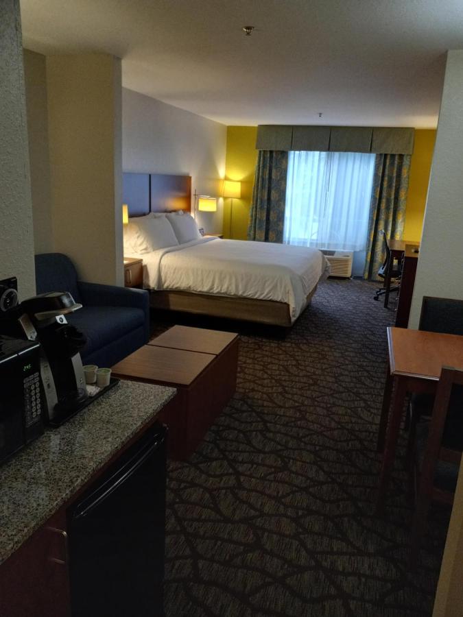 | Holiday Inn Express Hotel & Suites Jacksonville South I-295, an IHG Hotel