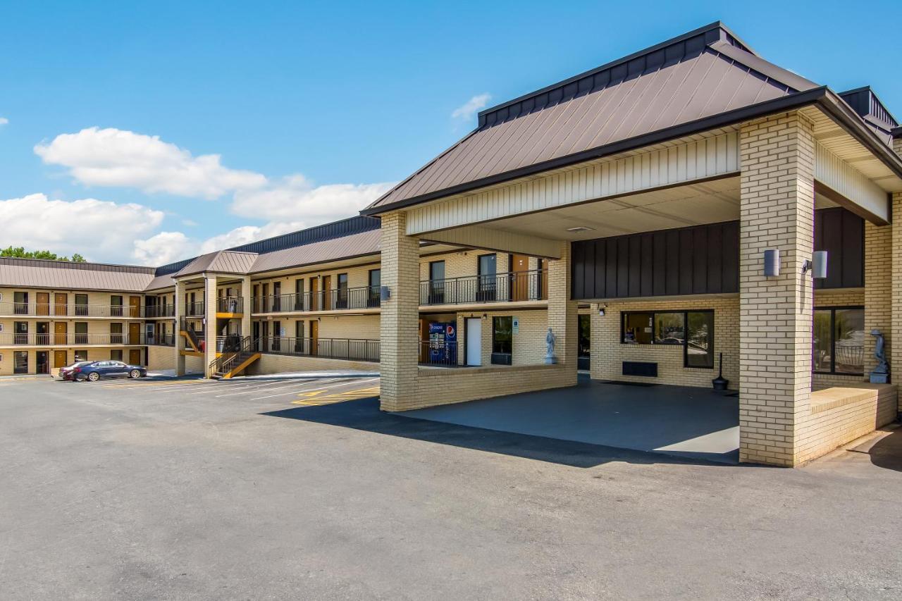 | Americas Best Value Inn Wadesboro