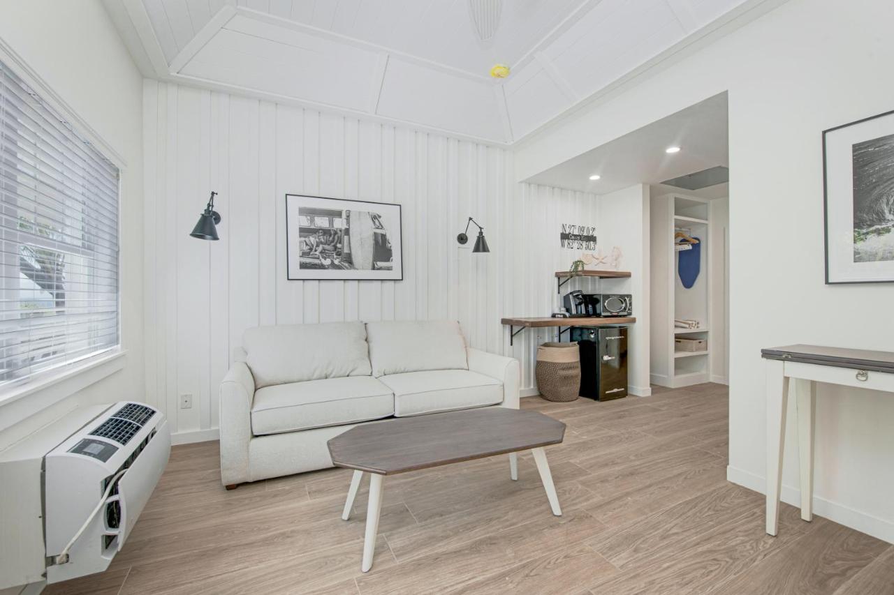 | Casey Key Resorts - Beachfront