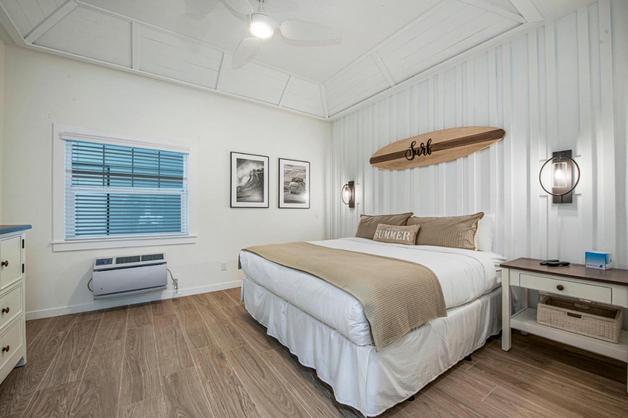 | Casey Key Resorts - Beachfront