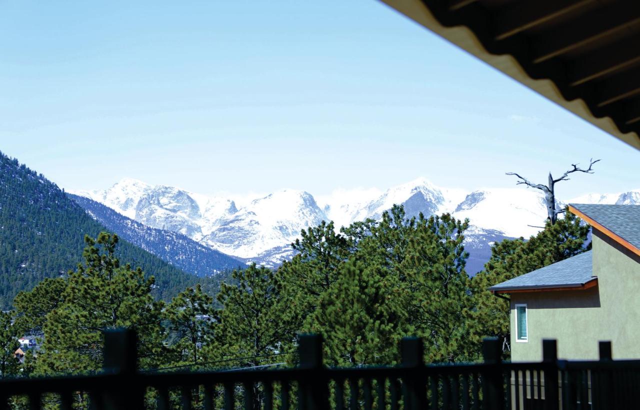 King Room with Balcony - Non-Smoking at Quality Inn near Rocky Mountain National Park