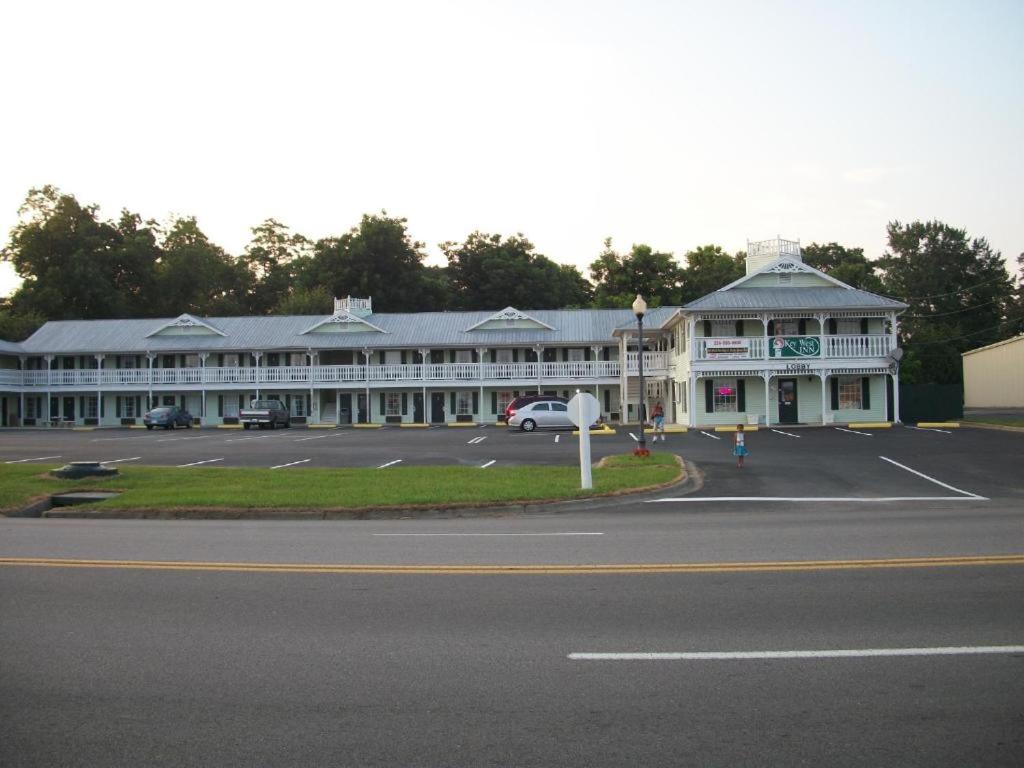 | Key West Inn - Boaz