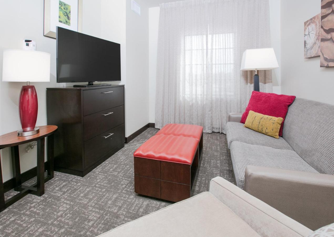 Studio King Suite with Mobility Accessible Tub - Non-Smoking at Staybridge Suites Plano - Richardson Area by IHG