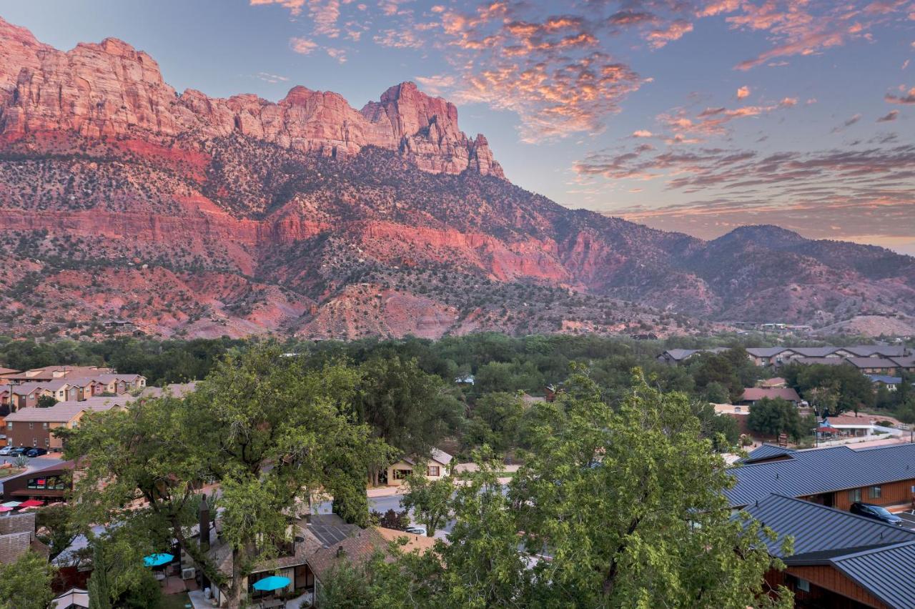 | Red Rock Inn Cottages