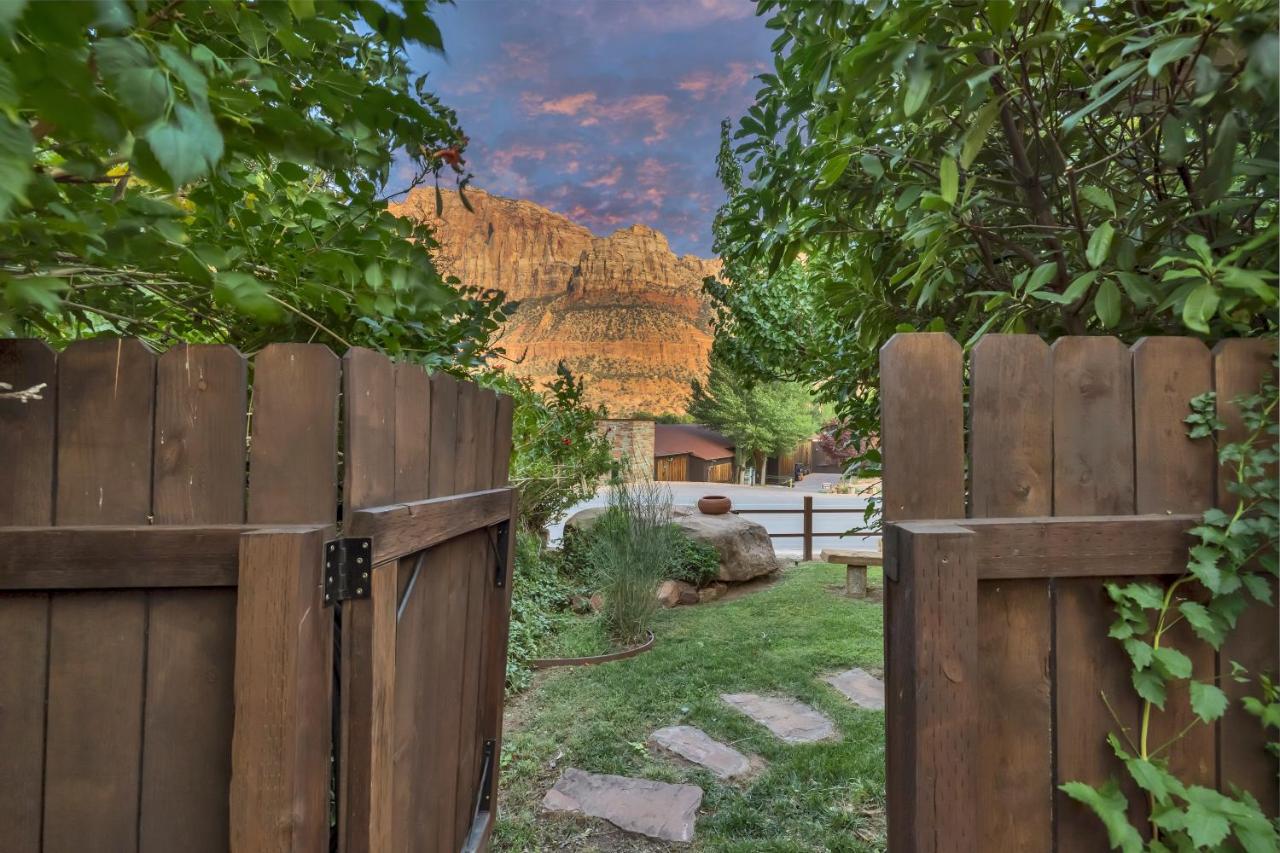 | Red Rock Inn Cottages