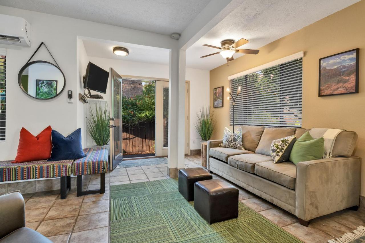 | Red Rock Inn Cottages