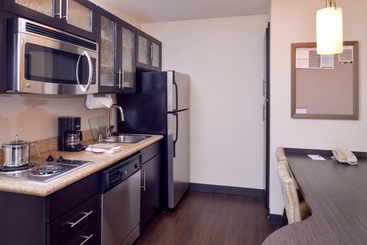 One-Bedroom King Room with Mobility Accessible Tub - Non-Smoking at Candlewood Suites Plano North by IHG