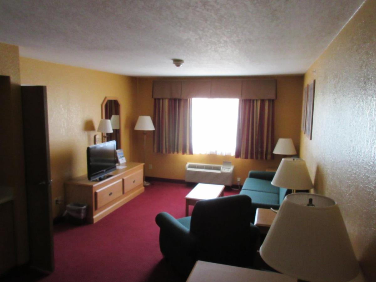 | Parkfield Inn - Clinton