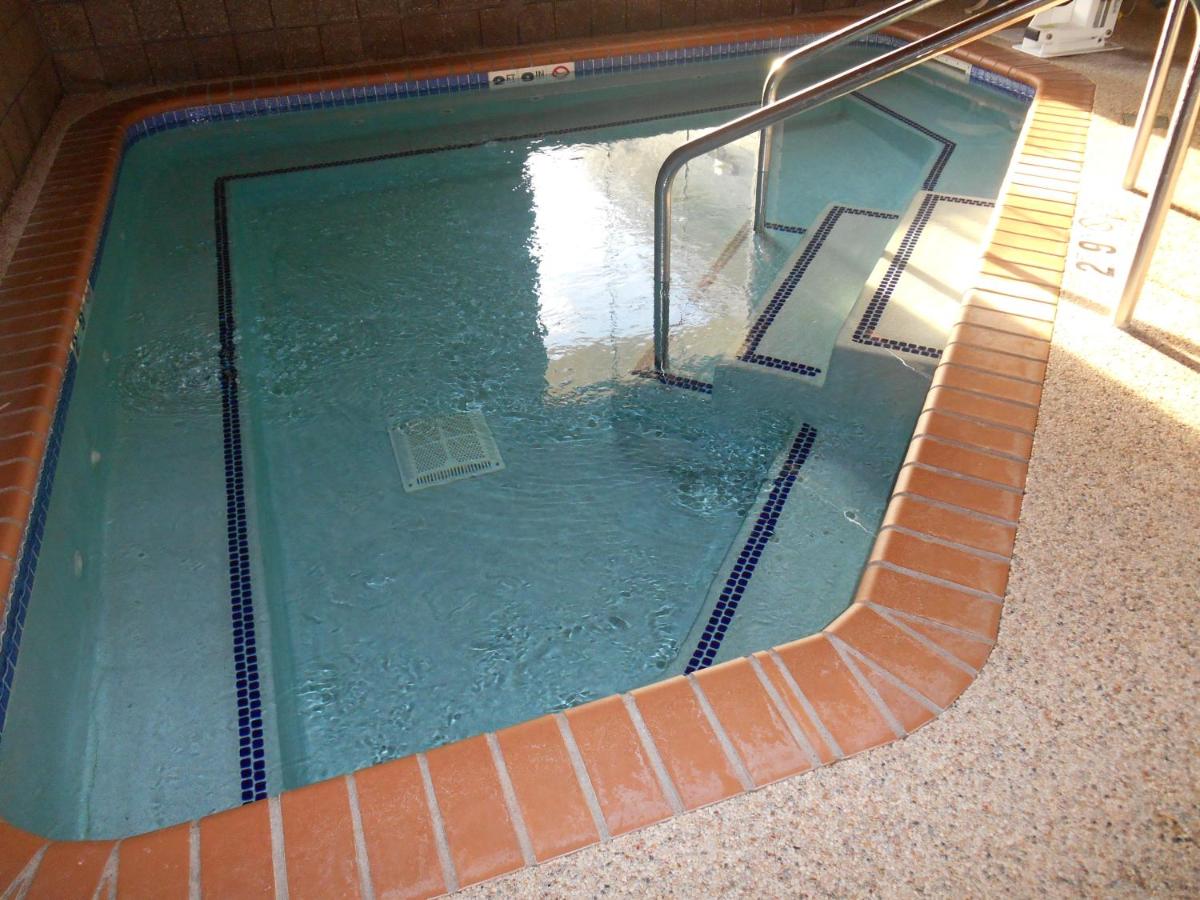 | AmericInn by Wyndham Wetmore Munising