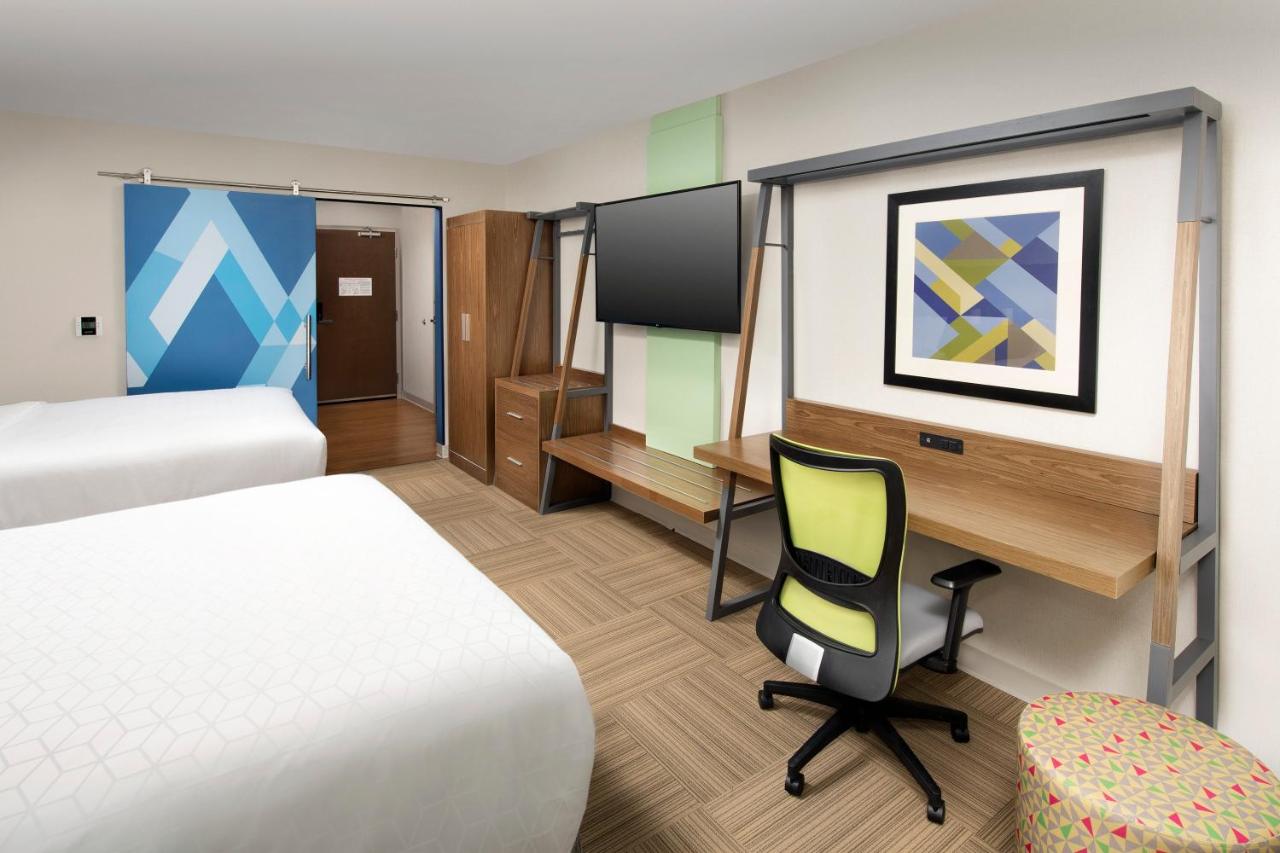  | Holiday Inn Express and Suites North Brunswick