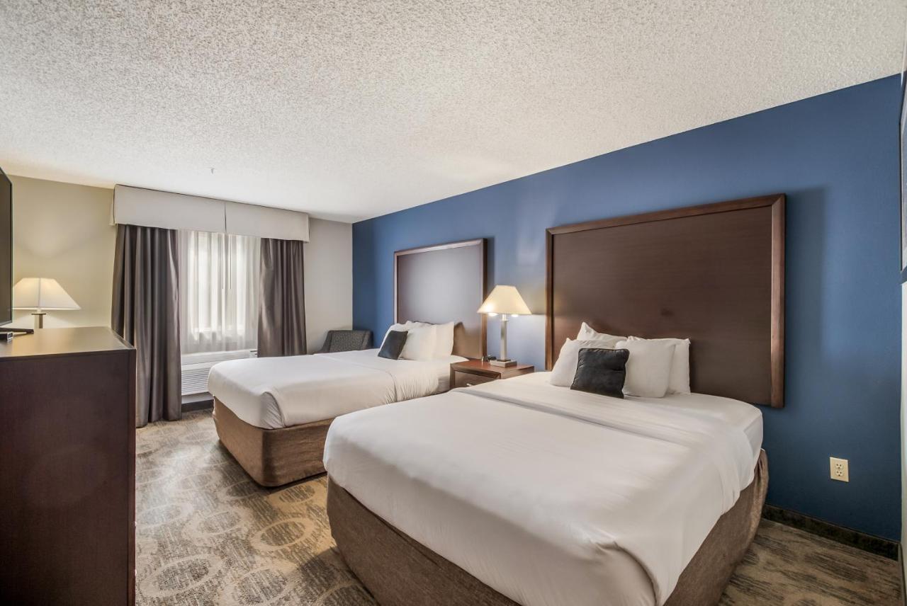 | Red Lion Inn & Suites at Olympic National Park