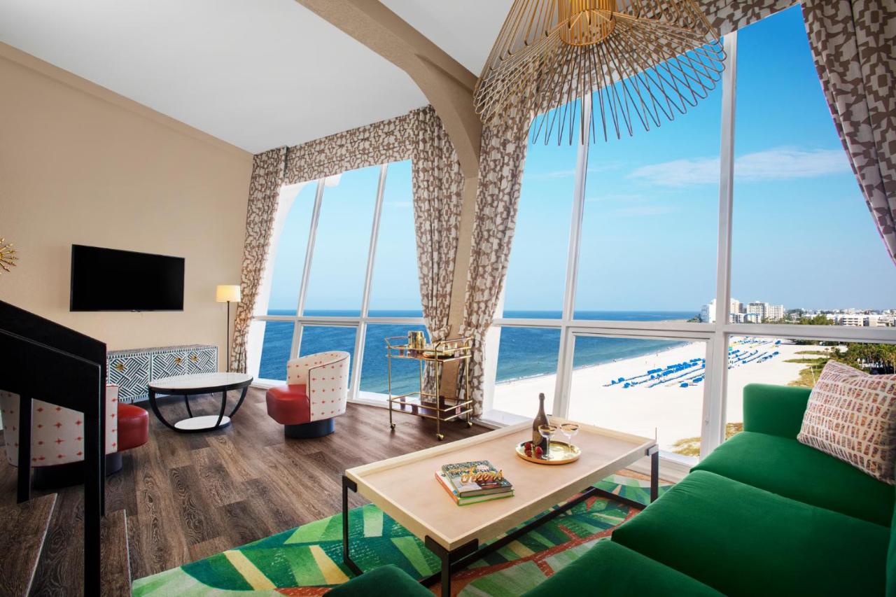 | Bellwether Beach Resort