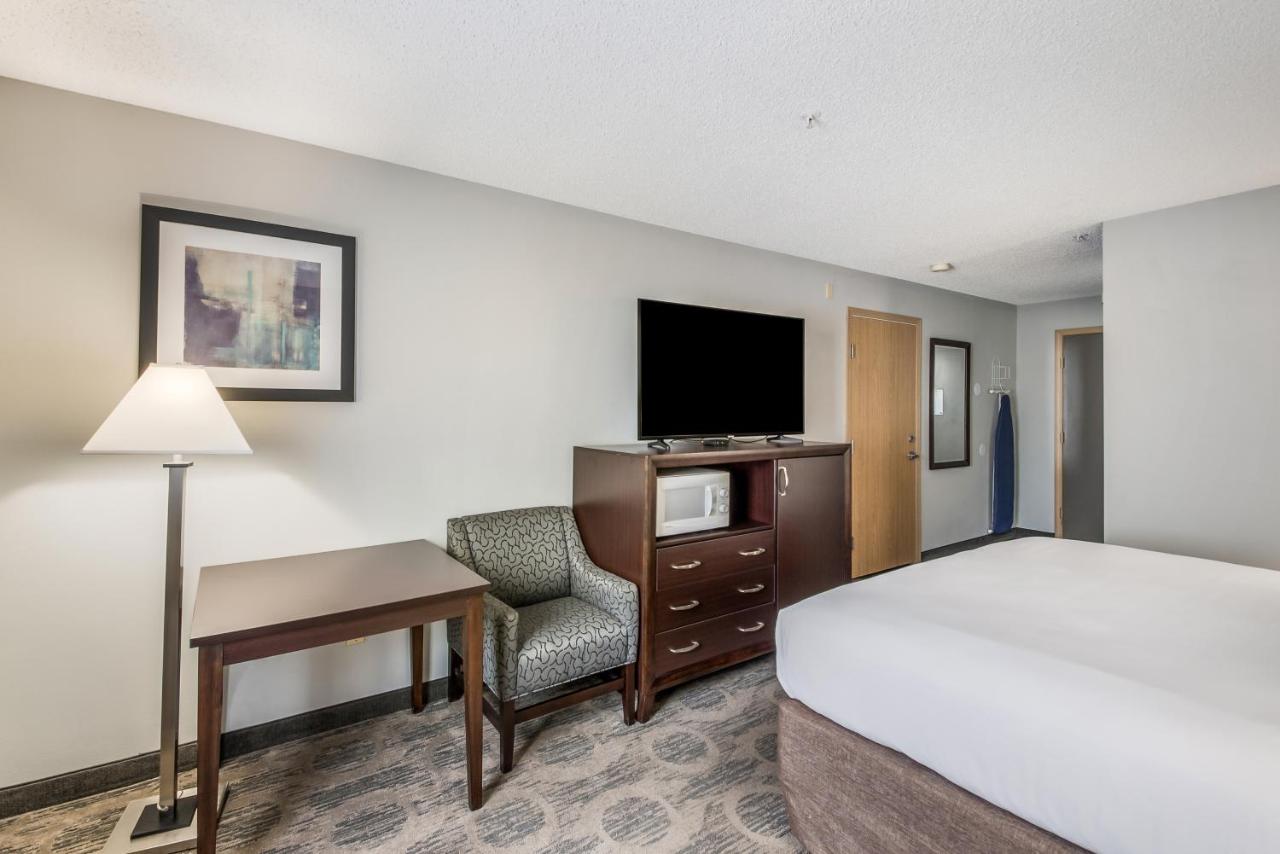 | Red Lion Inn & Suites at Olympic National Park