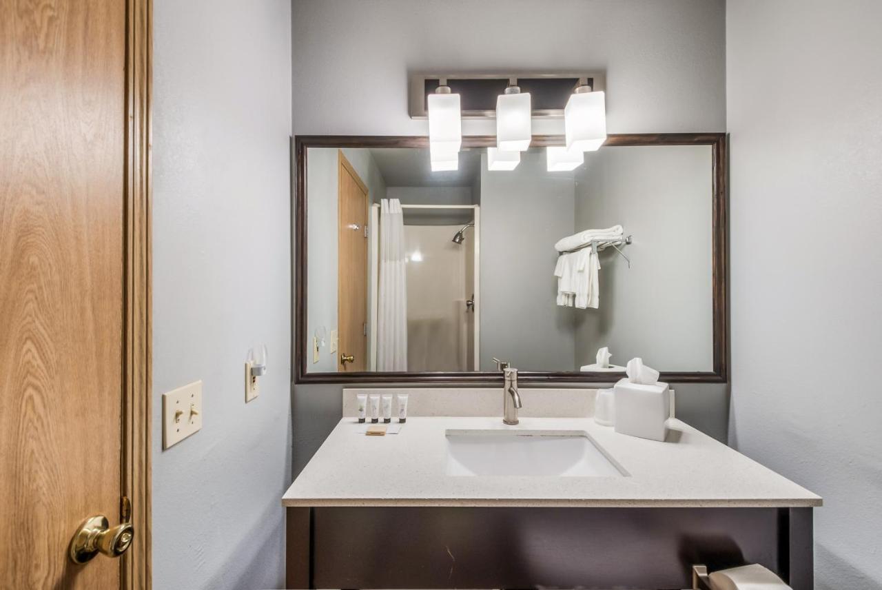 | Red Lion Inn & Suites at Olympic National Park