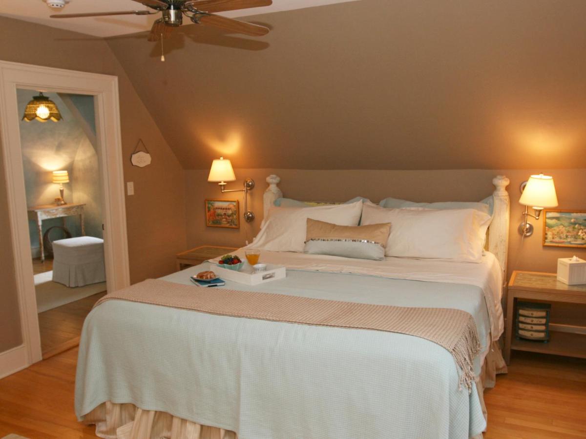  | DreamHouse Country Inn